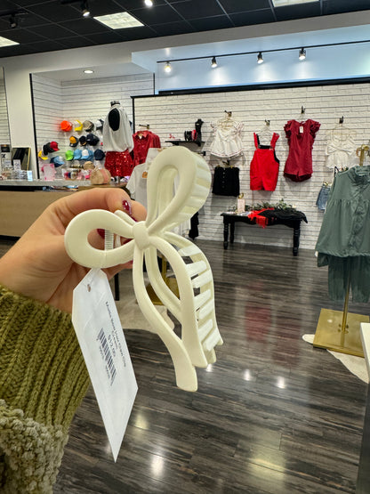 Matte Bow Hair Claw Clip