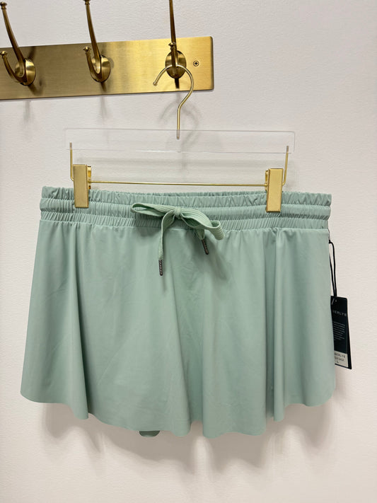 On Point Skort Sage